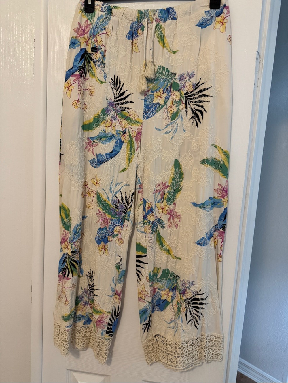 Boho Wide-Leg Floral Crochet Hem Pants - Cream Multi